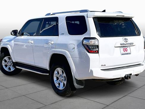 Used 2016 Toyota 4Runner SR5 Premium image 10
