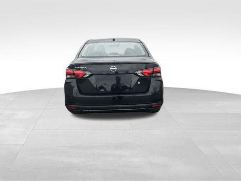 Certified 2025 Nissan Versa S w/ Trunk Package image 4