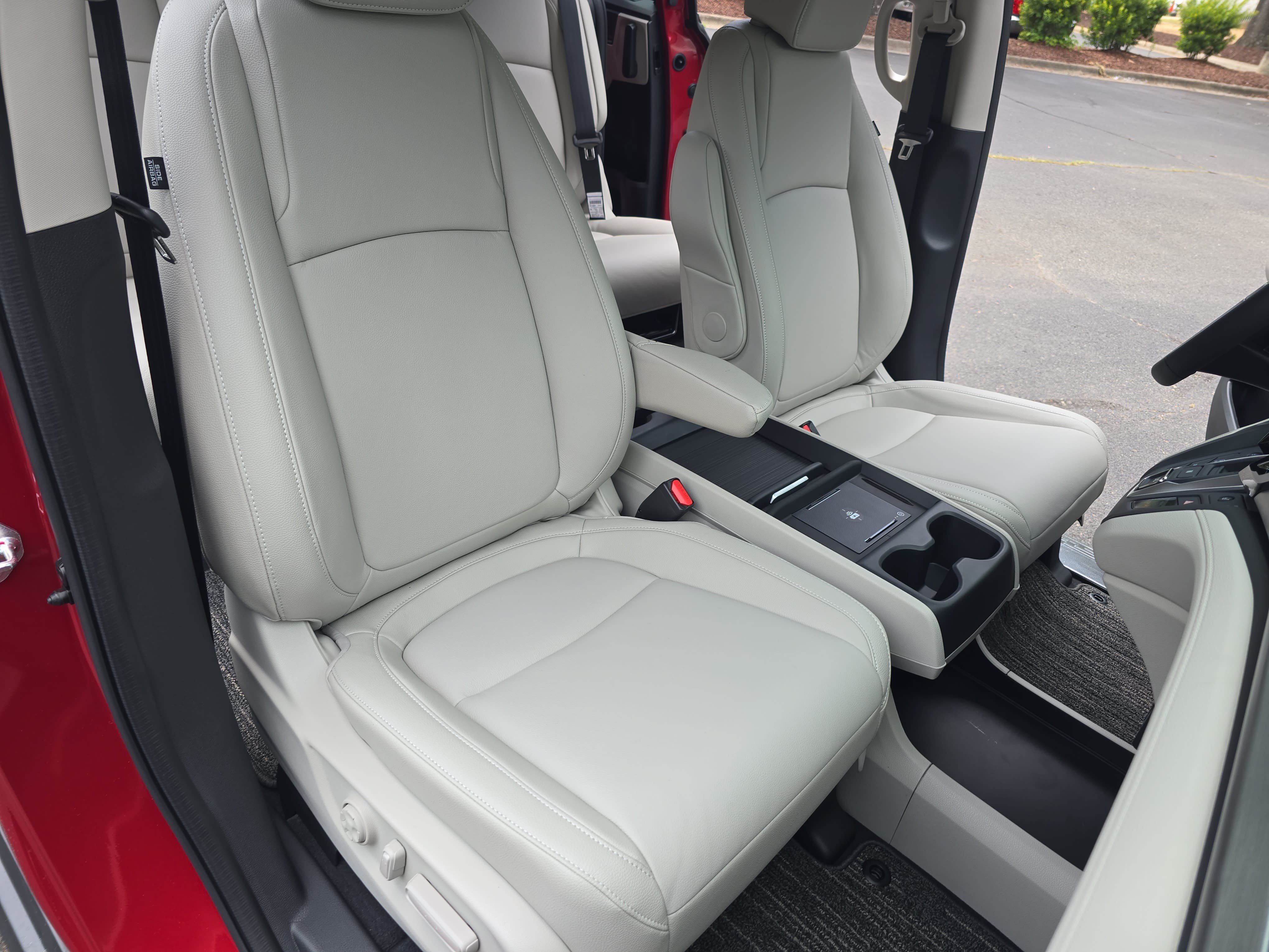 New 2026 Honda Odyssey EX-L image 10
