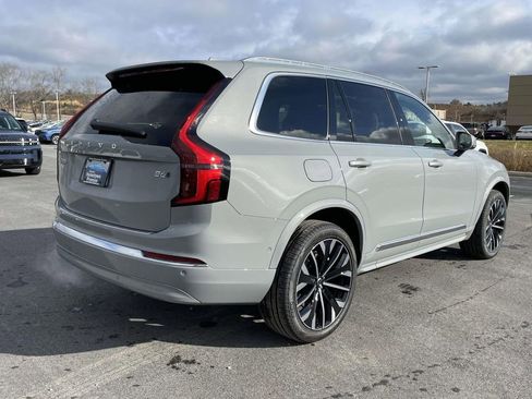 New 2026 Volvo XC90 B6 Plus w/ Protection Package Premier image 23