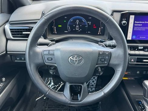 Used 2025 Toyota Camry SE w/ Multimedia Upgrade Package AWD/4WD image 22