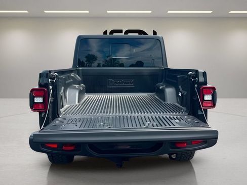 Used 2026 Jeep Gladiator Rubicon AWD/4WD image 9