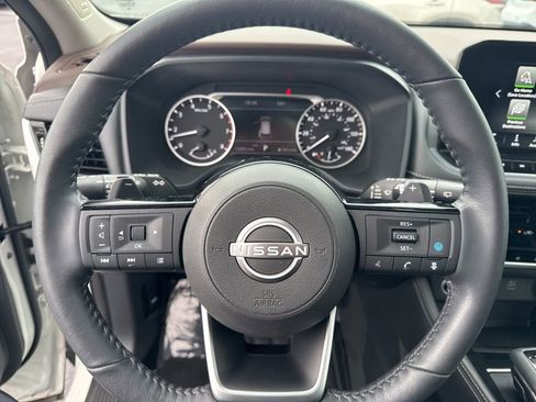 Certified 2022 Nissan Rogue SL w/ SL Premium Package image 28