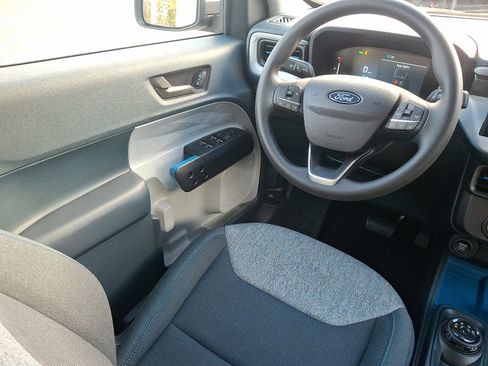 New 2025 Ford Maverick XLT image 9