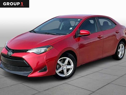 Used 2019 Toyota Corolla LE image 1