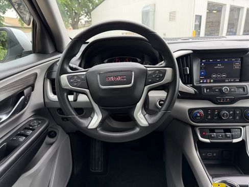 Used 2022 GMC Terrain SLE w/ Driver Convenience Package AWD/4WD image 13