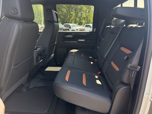 New 2026 GMC Sierra 2500 AT4 w/ AT4 Premium Plus Package AWD/4WD image 19