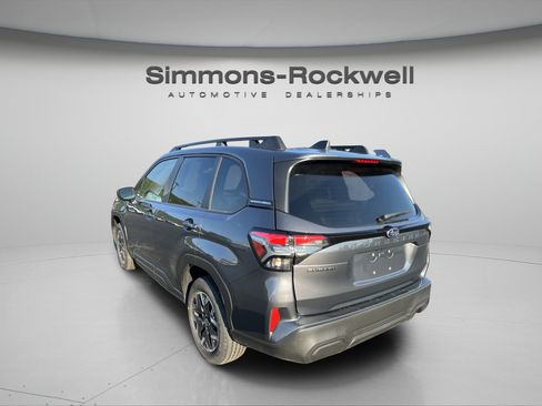 Used 2025 Subaru Forester Premium AWD/4WD image 3