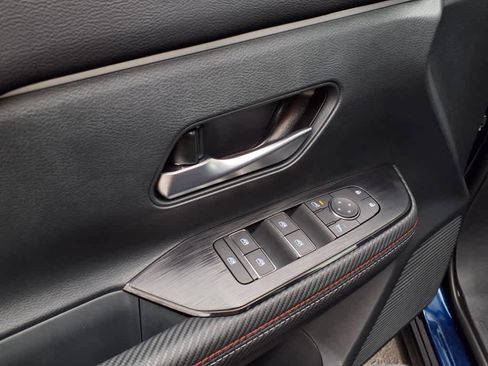 New 2025 Nissan Kicks SR image 13