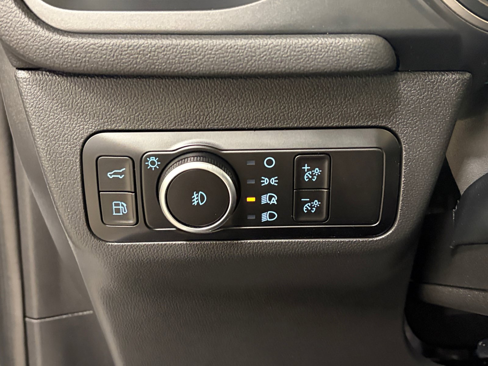 Used 2023 Ford Escape SE FWD image 12