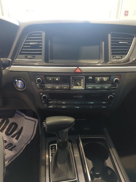 Used 2019 Genesis G80 3.8 AWD/4WD image 15