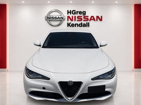 Used 2021 Alfa Romeo Giulia Sprint w/ Active Assist 1 Package RWD image 5