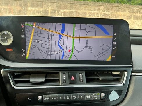 Used 2022 Lexus ES 350 w/ Premium Package image 21