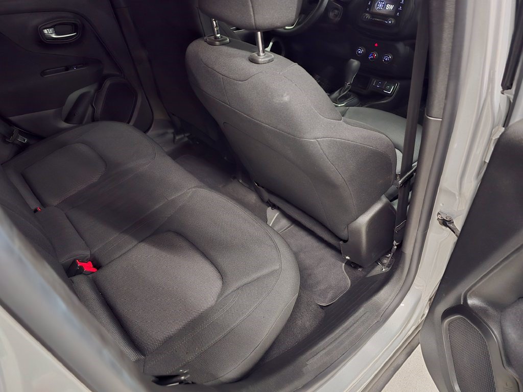 Used 2020 Jeep Renegade Sport w/ Sport Appearance Group FWD image 29