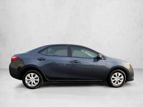 Used 2019 Toyota Corolla L FWD image 5