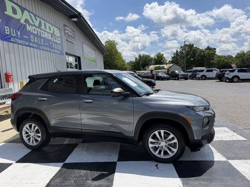 Used 2021 Chevrolet TrailBlazer LS AWD/4WD image 5