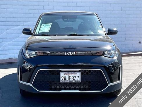 Used 2025 Kia Soul LX w/ LX Technology Package FWD image 2