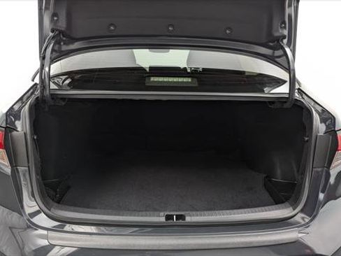 Used 2024 Toyota Corolla SE image 18