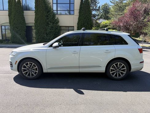 Used 2017 Audi Q7 3.0T Prestige AWD/4WD image 7