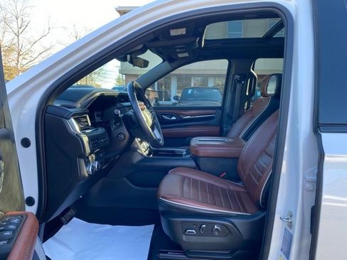 Used 2023 GMC Yukon Denali Ultimate image 26