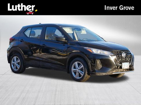 Certified 2024 Nissan Kicks S image 1