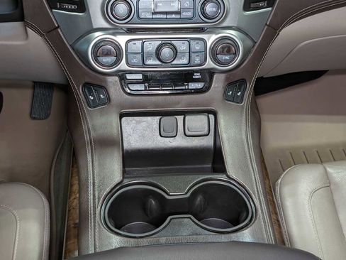 Used 2019 Chevrolet Tahoe LT image 19