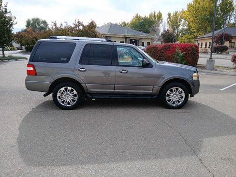 Used 2011 Ford Expedition Limited image 6