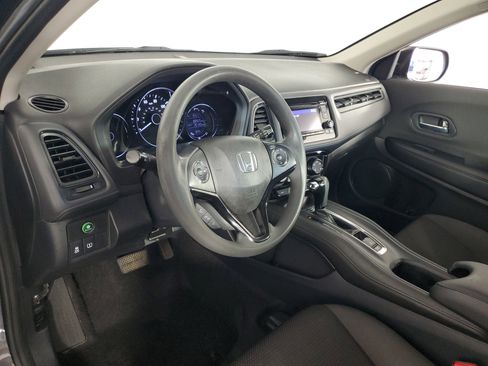Used 2021 Honda HR-V LX image 11