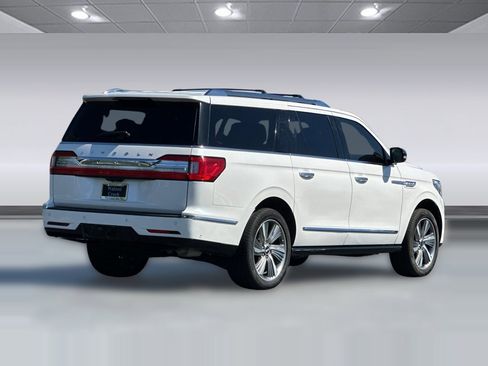 Used 2018 Lincoln Navigator L Reserve w/ Technology Package image 8