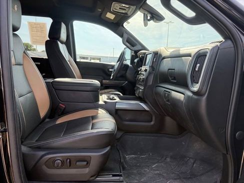 Used 2021 Chevrolet Silverado 2500 LTZ w/ Carhartt Edition AWD/4WD image 24