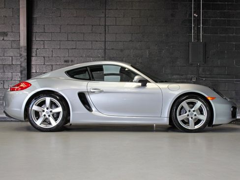 Used 2015 Porsche Cayman RWD image 22