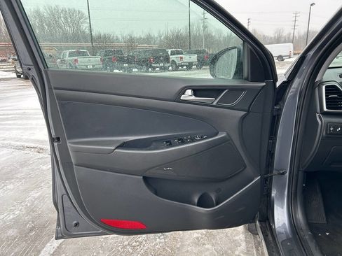 Used 2019 Hyundai Tucson Sport image 11