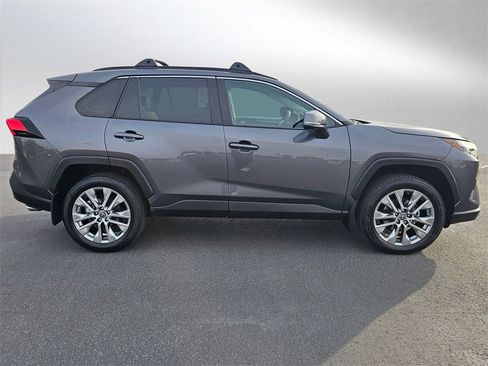 Used 2024 Toyota RAV4 XLE Premium image 6