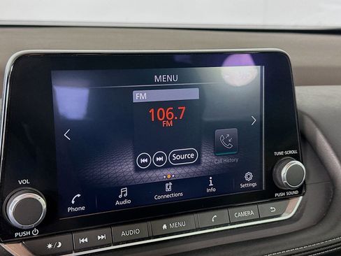 Used 2023 Nissan Rogue SV FWD image 14