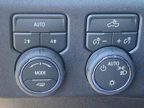 New 2026 Chevrolet Silverado 1500 LT AWD/4WD image 16