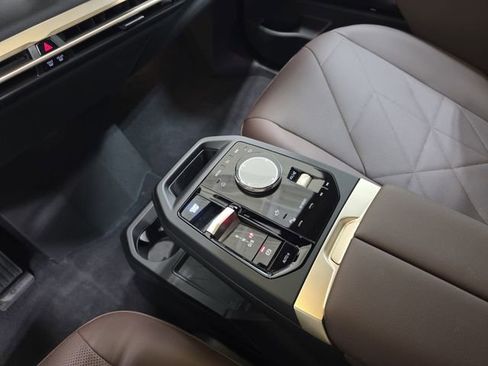 Used 2023 BMW iX xDrive50 w/ Convenience Package image 22