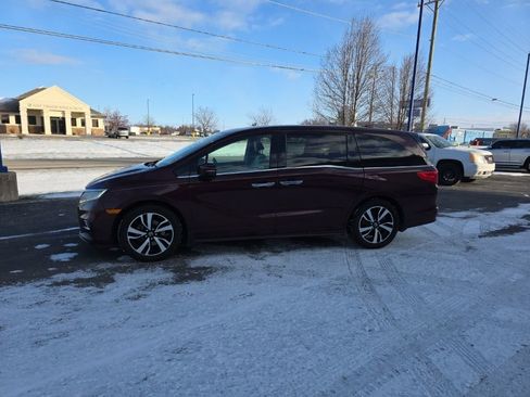 Used 2019 Honda Odyssey Elite image 2