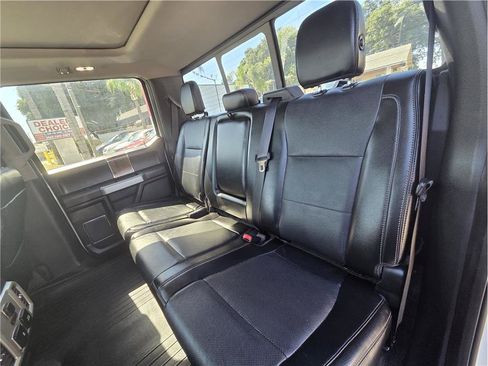 Used 2017 Ford F150 Lariat w/ Equipment Group 502A Luxury AWD/4WD image 10