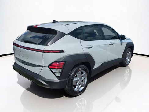 New 2027 Hyundai Kona SE FWD image 5