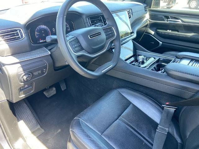Used 2024 Jeep Wagoneer Series II w/ Flexible Seating Group AWD/4WD image 6