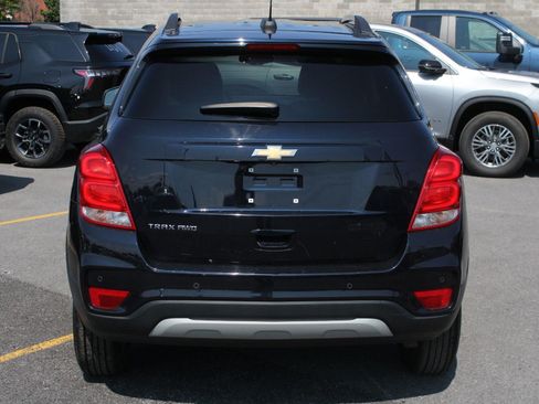 Used 2022 Chevrolet Trax LT w/ Driver Confidence Package AWD/4WD image 5