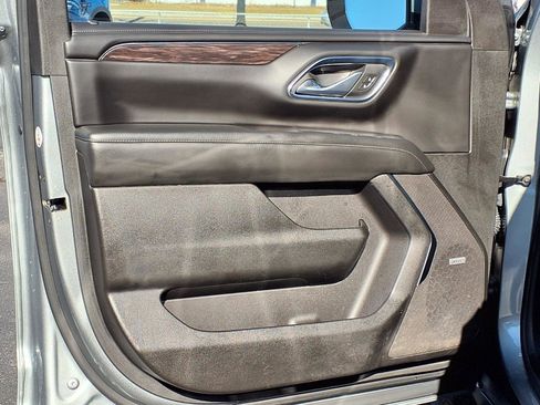 Used 2024 Chevrolet Tahoe Z71 w/ Z71 Off-Road Package image 14