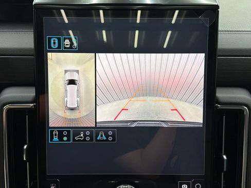 Used 2026 GMC Yukon Denali w/ Sun & Power Step Package image 18