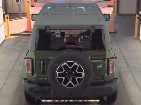 Used 2025 Ford Bronco Outer Banks image 6