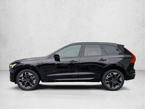 New 2026 Volvo XC60 T8 Plus w/ Protection Package Premier image 10