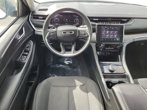 Used 2023 Jeep Grand Cherokee L Laredo AWD/4WD image 18