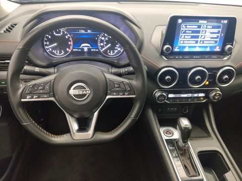 Used 2025 Nissan Sentra SR FWD image 22