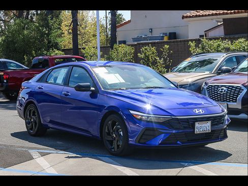 Certified 2026 Hyundai Elantra Sport FWD image 3