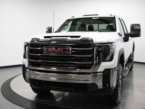 New 2025 GMC Sierra 2500 SLT w/ SLT Premium Package image 3