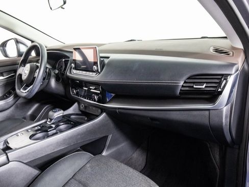 Used 2022 Nissan Rogue SV image 18